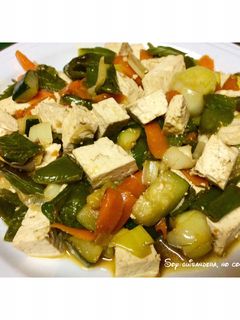 Una foto de Chop Suey de Tofu/Vegana
