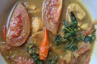Bagaimana Menyiapkan Ayam kuah kuning kemangi Istimewa