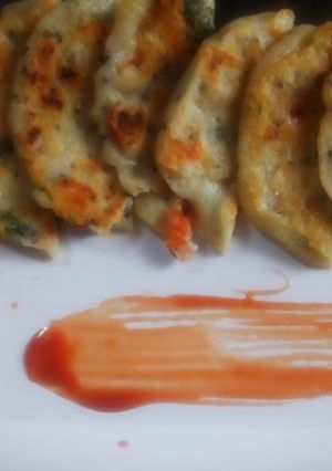 मिनी उत्तपम (Mini uttapam recipe in hindi) रेसिपी मुख्य फोटो