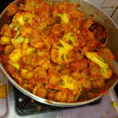 A picture of Gobi soya curry.