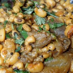 A picture of Lobia Baingan.