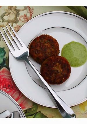 A picture of Pakistani Shami Kebabs.
