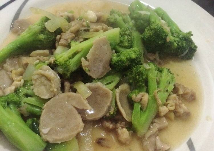 Resep Brokoli Cah Ayam dan Bakso Sapi, Sempurna