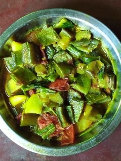 শিমের তরকারি (Shimer tarkari recipe in bengali) রেসিপির প্রধান ছবি