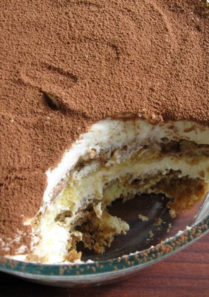 A picture of No-Egg Tiramisu.