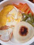 H222. Roti, Telur Ceplok dan Sayuran Kukus (13 month+)