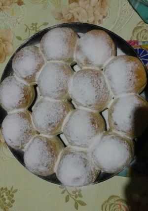 Una foto de Facturas ricas y súper fácil!