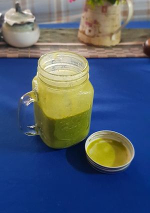 A picture of Frozen banana, raw oats, almond milk, and moringa smoothie.