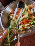 Aceite con romero para ensaladas