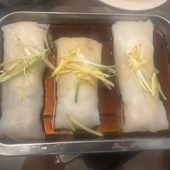 A picture of Cheung fun - Chinese Shrimp Rice Noodles - AMAZING.