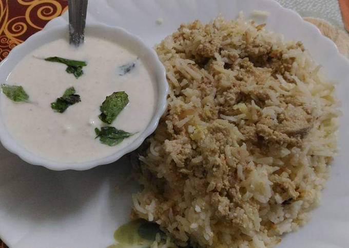 Awadhi keema biryani