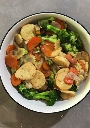 Foto resep Tumis brokoli wortel dan tofu