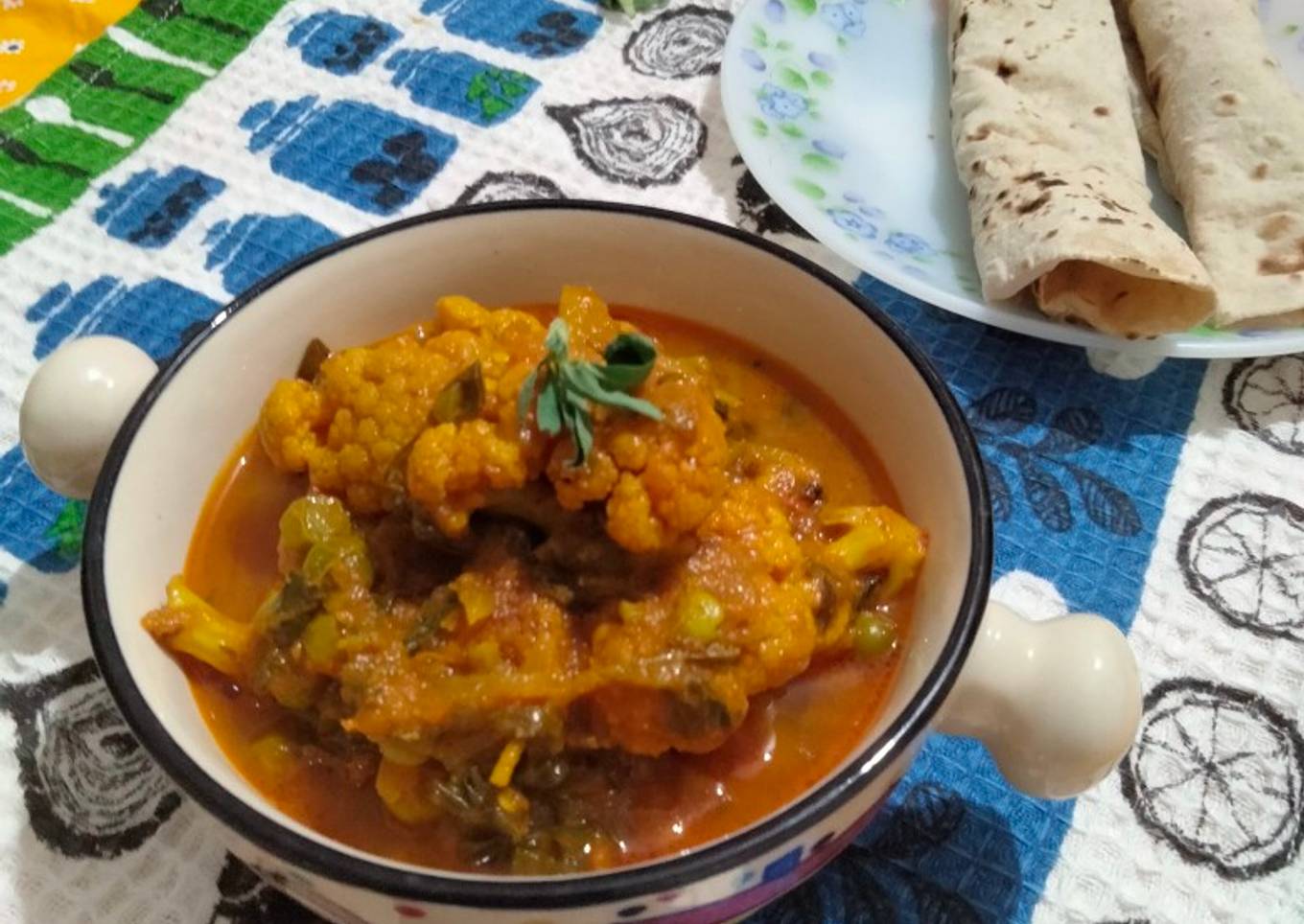 Aloo, Gobhi matar masala