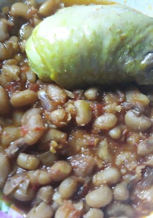A picture of Beans.