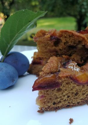 Karamellás - fahéjas szilvás süti 🥧 recept fotója