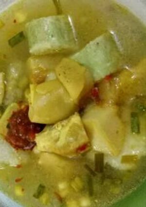 Foto resep Lontong Kikil Surabaya