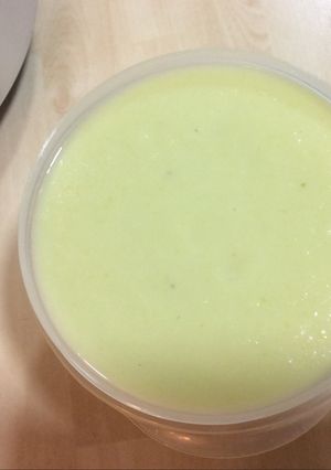 Una foto de Puré de calabacín y puerro