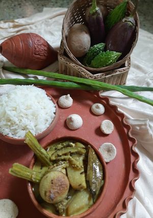 শুক্তো (shukto recipe in Bengali) রেসিপির প্রধান ছবি