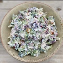 A picture of Mayo cranberry vegetable salad.