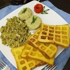 A picture of French Toasts with Crumbled Egg & Mashed Potato.