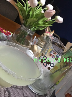 A picture of Jar Margarita Mix Cuervo.