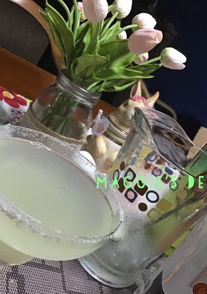 A picture of Jar Margarita Mix Cuervo.