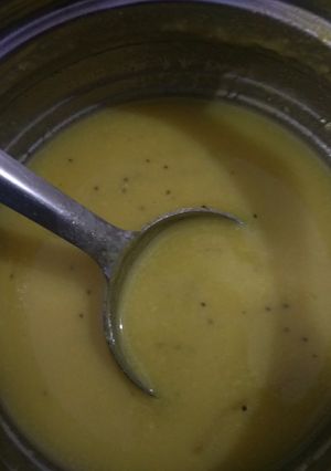 A picture of Dhokla curry.