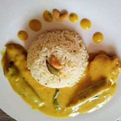 A picture of Kadhi chawal.