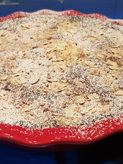 Una foto de Tarta de almendras con turrón duro