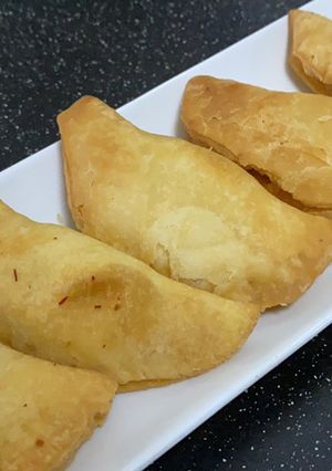 Sweet Gujiya recipe in tamil செய்முறை முக்கிய புகைப்படம்