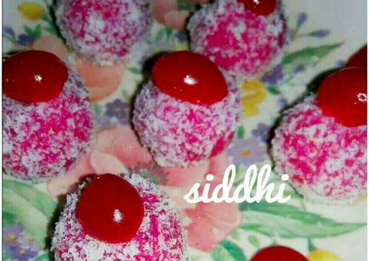 Simple Way to Make Award-winning Starwberry coconut laddu