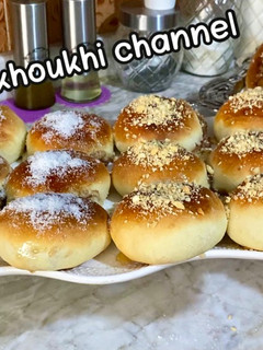صورة لوصفة فطائر بالكريم باتسيير بالشكلاط على طريقة سناء الخوخي