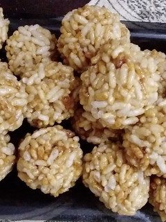 મમરા ના લાડુ (Mamra Ladoo Recipe in Gujarati) રેસીપી મુખ્ય ફોટો
