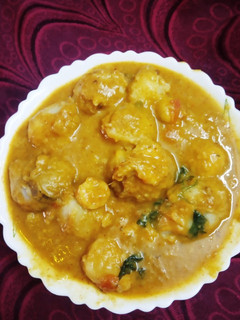 চিংড়ি মাছের গাটি কচুর ঝাল(chingri maacher gathi kochur jhaal recipe in Bengali) রেসিপির প্রধান ছবি