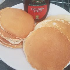 A picture of Crumpets.