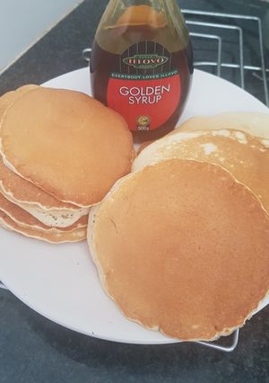 A picture of Crumpets.