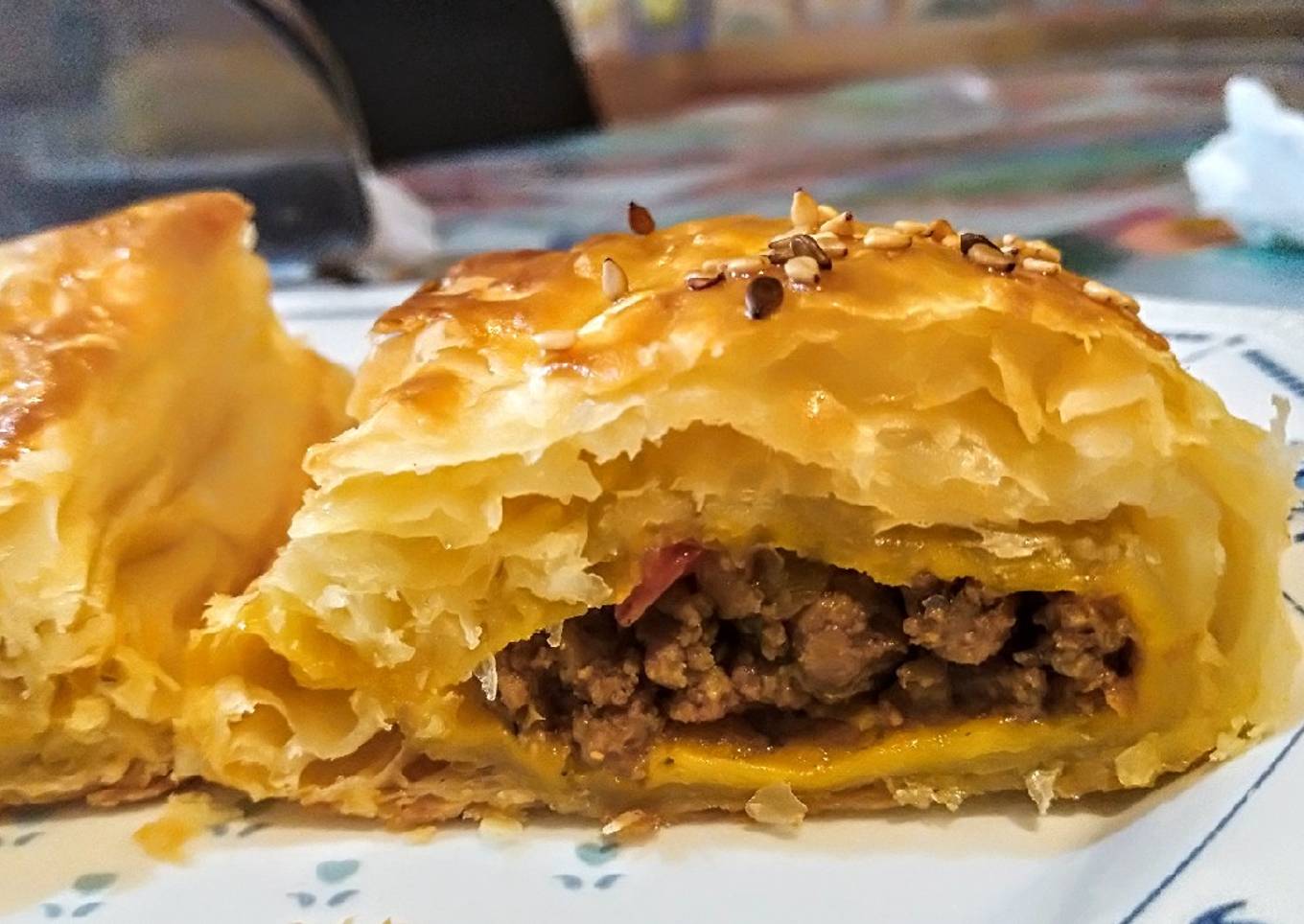 PASTELITO De Hojaldre relleno con Carne Molida...!🍘
