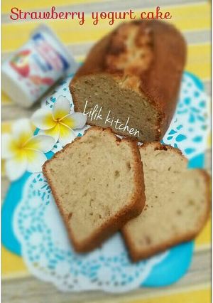Foto resep Strawberry yogurt cake