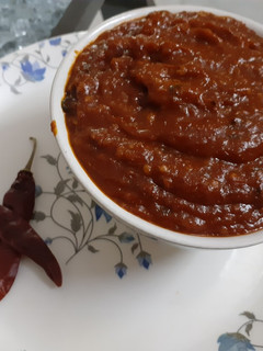 સેજવાન ચટણી (Sechzwan Chutney Recipe In Gujarati) રેસીપી મુખ્ય ફોટો