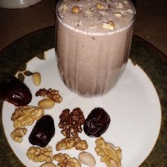 A picture of Choco dates shake.