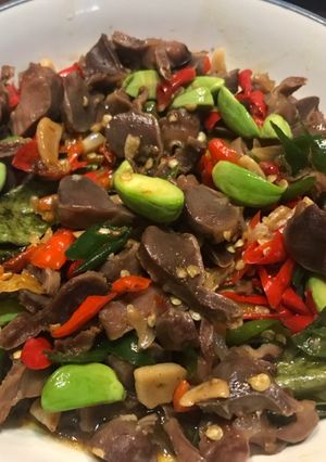 Foto resep Oseng ampela pedas