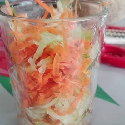 Zanahoria y pepino rallado con limón y chile Tajín Receta de Arnold A.  Reyes Muñoz- Cookpad