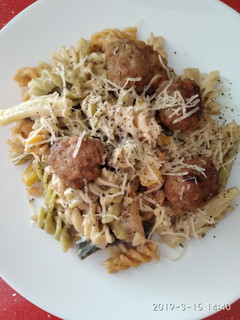 Una foto de Macarrones con salsa de nueces