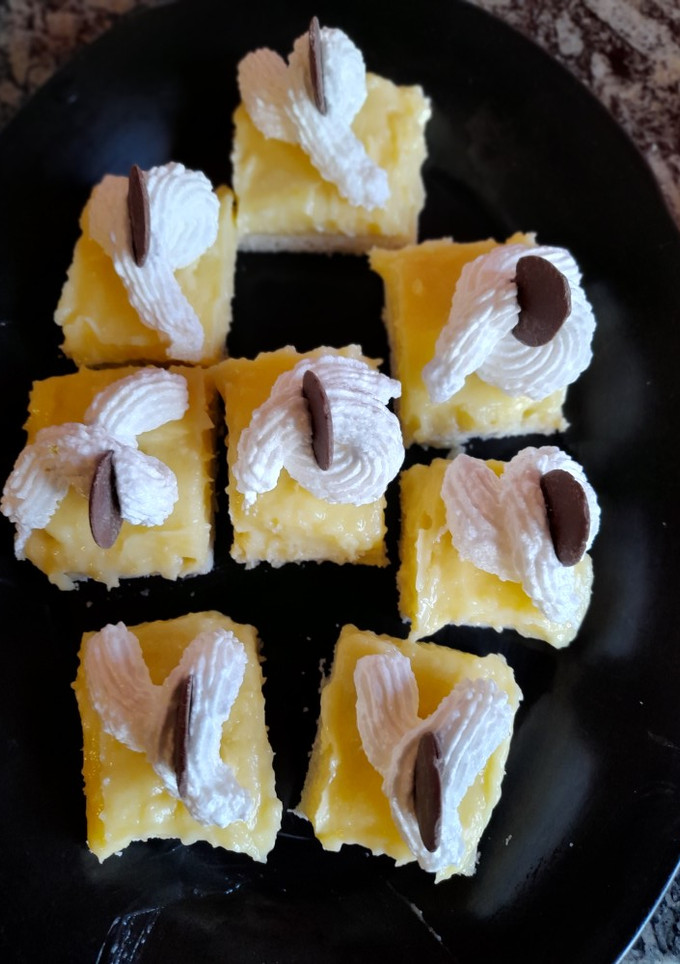 Una foto de Minis lemon pie