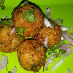 A picture of Cheesy rice bolls.