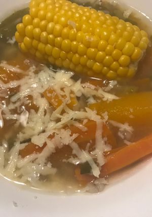 Una foto de Sopa veggie con cebada