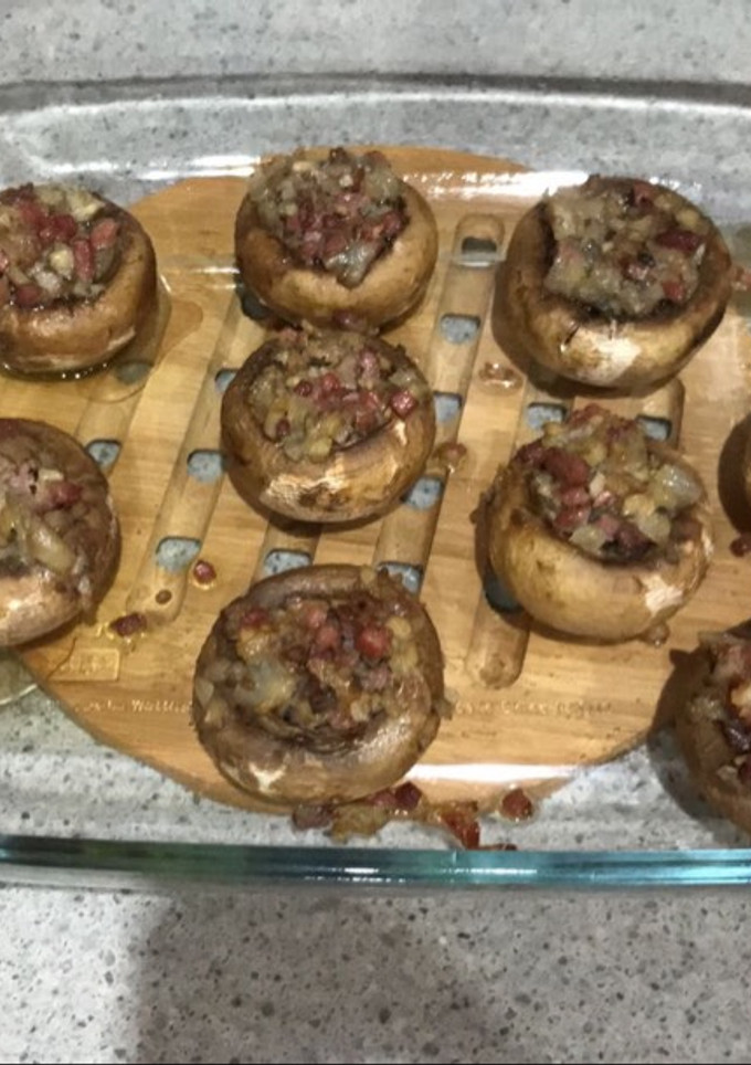 Una foto de Champiñones rellenos