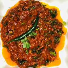 A picture of Red tomato chutni❤لال ٹماٹر کی چٹنی ❤.