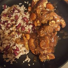 A picture of Jamaican Brown Stew Chicken.