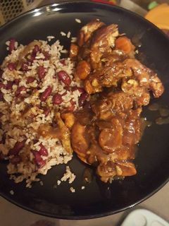 A picture of Jamaican Brown Stew Chicken.